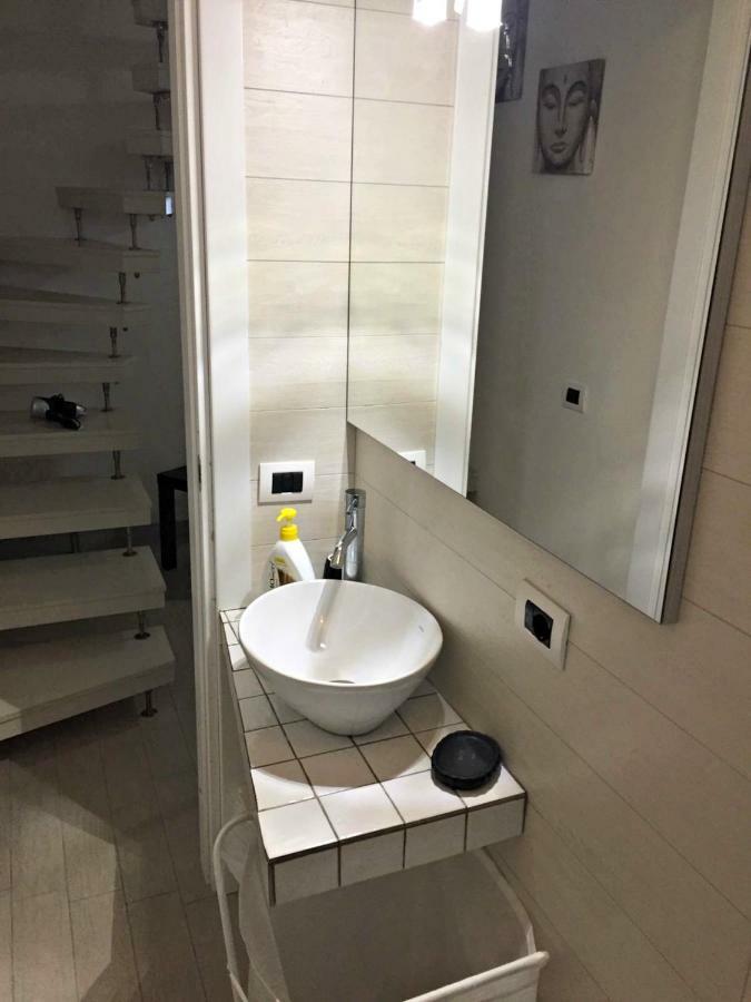 Fashion Guest House โรม ภายนอก รูปภาพ